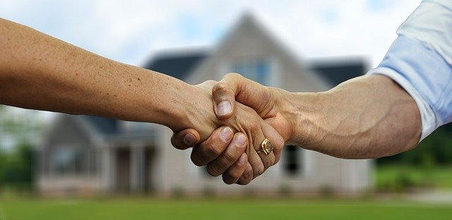 landlord and tenant handshake